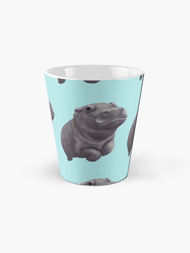 Aperçu 2 sur 4. Mug à café avec l'œuvre Mignon bébé hippopotame peint natation - peinture numérique créée et vendue par stilo29.