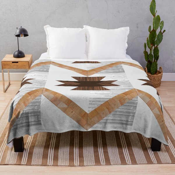 Artikelvorschau, Holz, Wanddekoration mit geometrischem Stammesmuster aus Holz entworfen und verkauft von MariaMarinova.