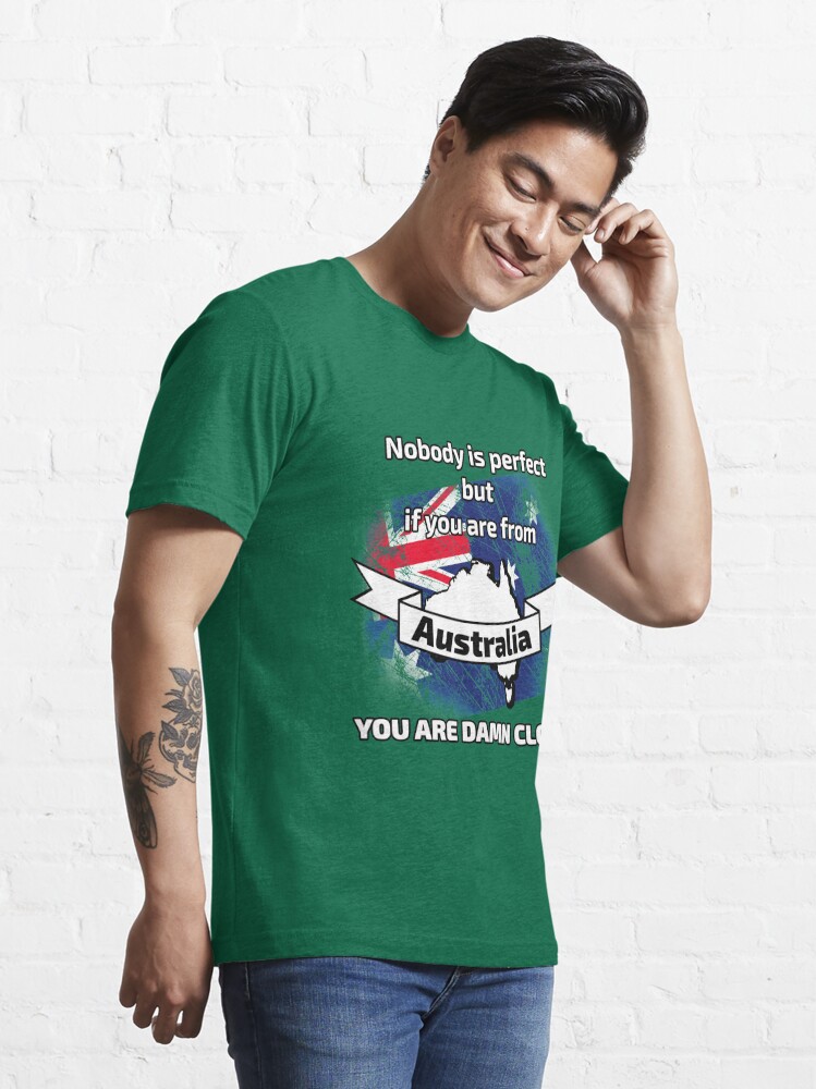 Essential T-Shirt mit Perfect Australia, designt und verkauft von dynamitfrosch
