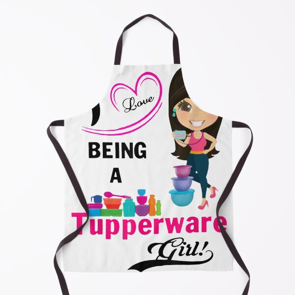 Aperçu de l'œuvre T-shirt J'aime être une fille Tupperware créée et vendue par Brianconner.