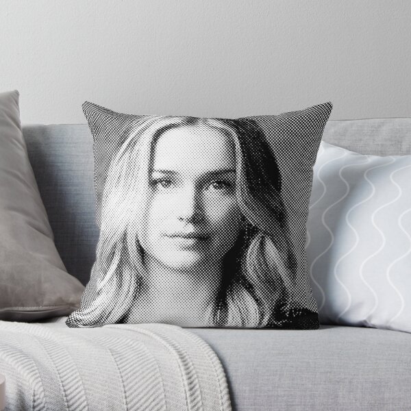 https://ih1.redbubble.net/image.2009405470.0023/throwpillow,small,600x-bg,f8f8f8-c,0,120,600,600.jpg