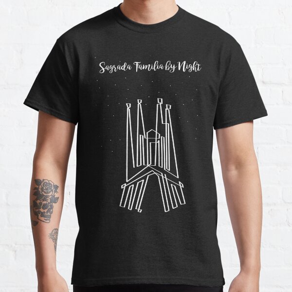 Sagrada Familia de noche Camiseta clásica