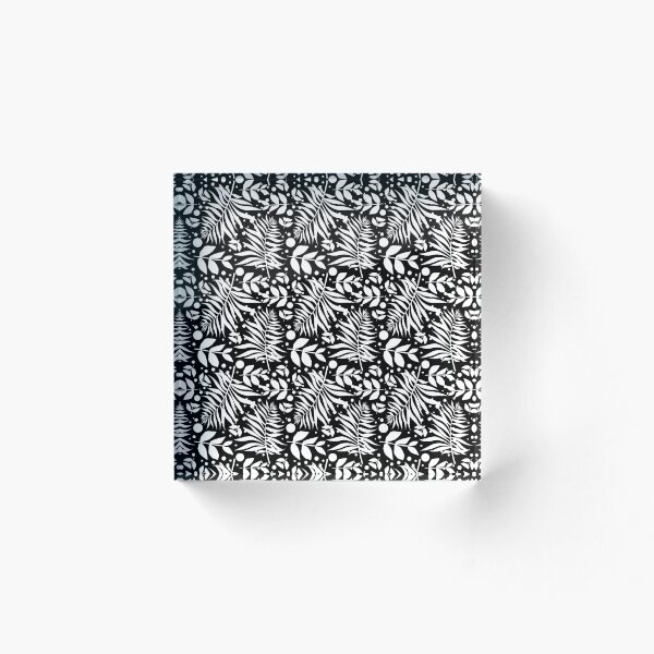 Artikelvorschau, Black and White Floral Pattern entworfen und verkauft von Pia Kolle.