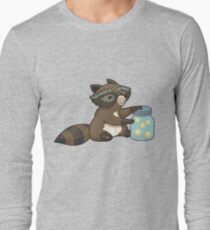Lustiger kleiner Waschbär sammelt Grillen Langarmshirt