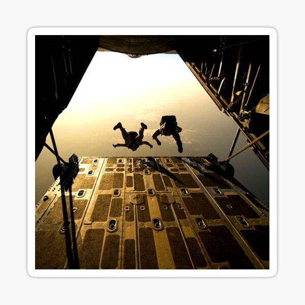 Aperçu de l'œuvre Saut en avion au coucher du soleil (parachutisme) créée et vendue par liftdesign.