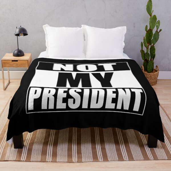 Artikelvorschau, Not My President Politisches Shirt Wahlen USA entworfen und verkauft von Paulina Vanlife.