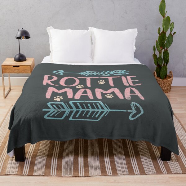 Artikelvorschau, Rottie Mama Shirt Rottweiler Liebhaber Besitzer Funny Dog Mom Geschenk entworfen und verkauft von KuznecovaDesign.