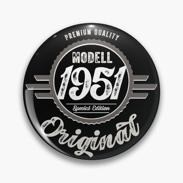 Artikelvorschau, Modell 1951 Original Oldtimer Badge 70 Geburtstag entworfen und verkauft von catsandmore.