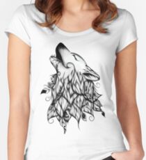 The Wolf Women's Fitted Scoop T-Shirt