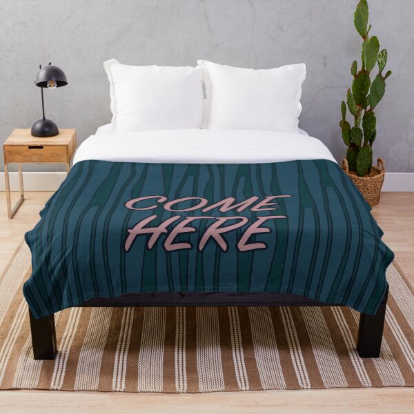 Come here (blue) Throw Blanket
