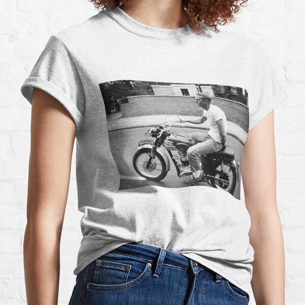 Steve McQueen sur la moto T-shirt classique