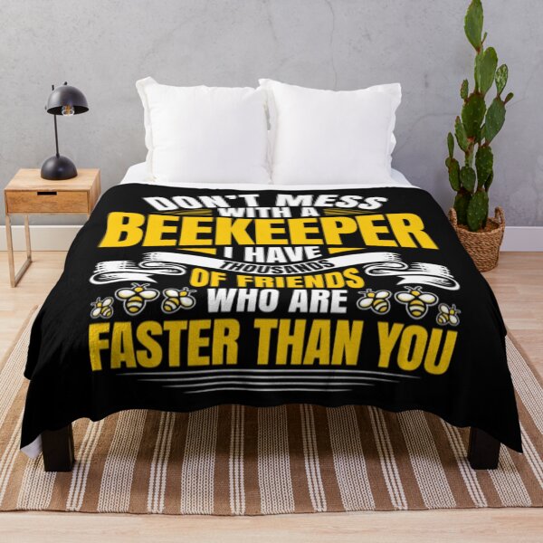 Artikelvorschau, Imker T-ShirtBeekeeper Imker Imker Honigbiene Bienenhaus entworfen und verkauft von MachiObina.