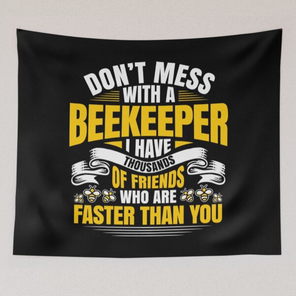 Artikelvorschau, Imker T-ShirtBeekeeper Imker Imker Honigbiene Bienenhaus entworfen und verkauft von MachiObina.