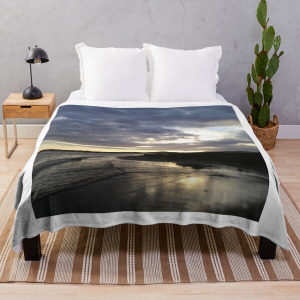 Item preview, Atardecer en la playa oscura y hermosa designed and sold by Marcus Lawrence.
