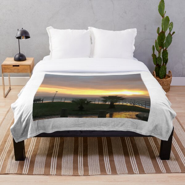 Artikelvorschau, Sonnenaufgang über dem Ozean entworfen und verkauft von Marcus Lawrence.