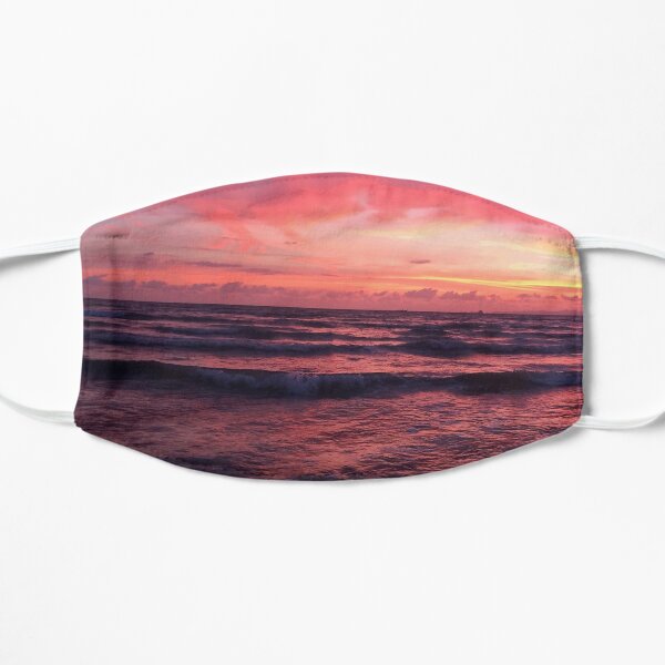 Beautiful Sunset at the Beach | Vanilla Sky | Vanilla Twilight | Pink Sky Flat Mask