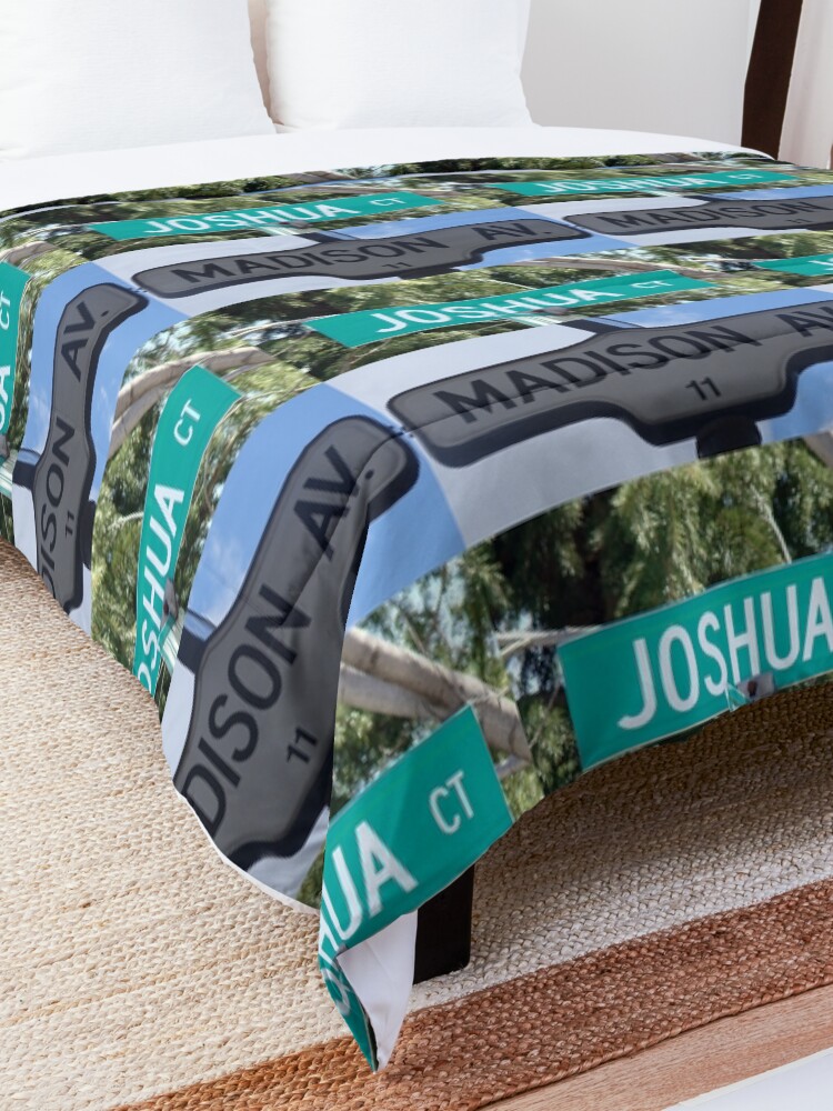 Alternate view of Madison and Joshua Comforter