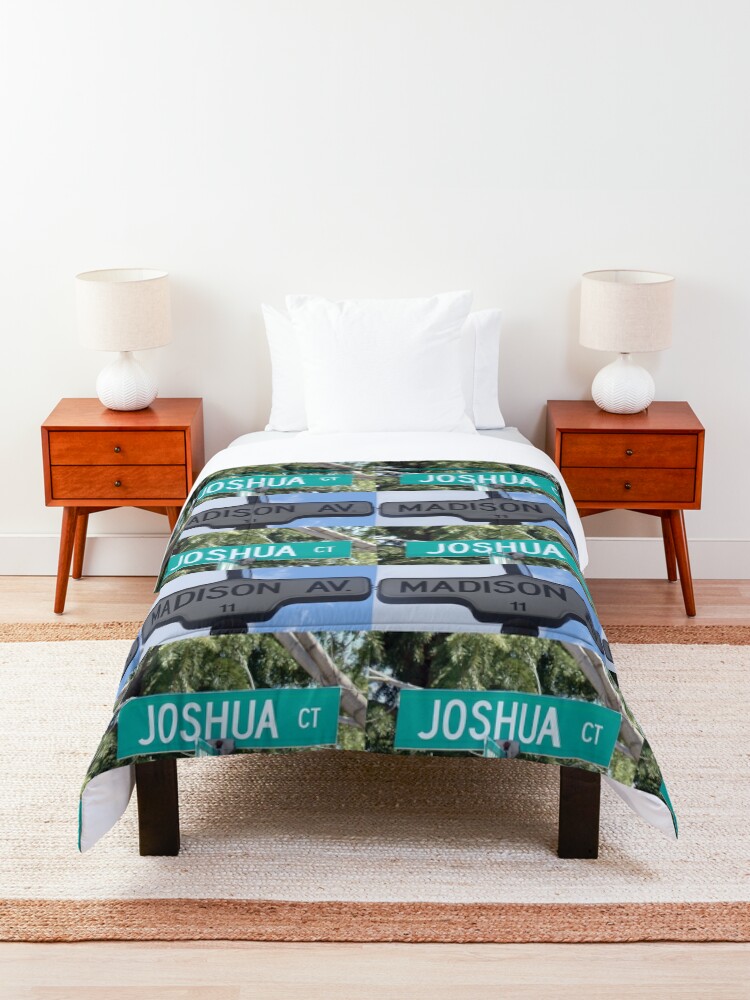 Alternate view of Madison and Joshua Comforter
