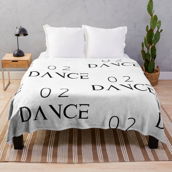 Artikelvorschau, Zero Two Dance entworfen und verkauft von WorldPrintTees.