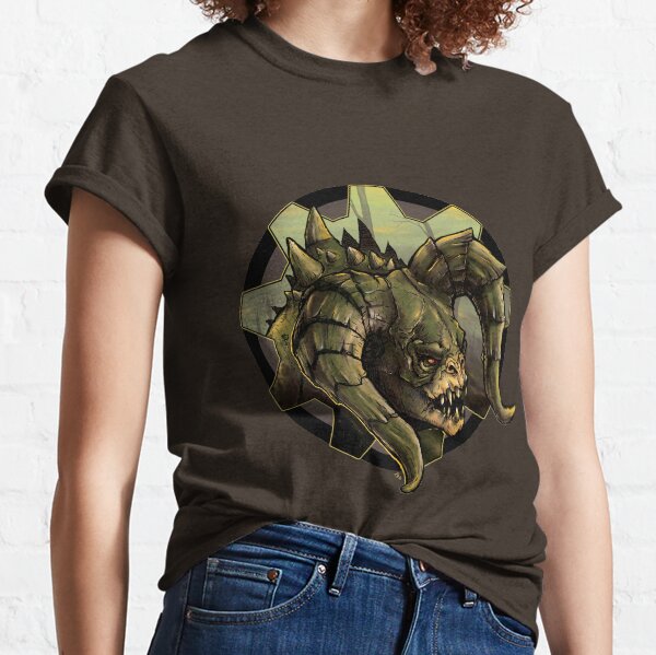 Deathclaw Wandering the Wastes Classic T-Shirt