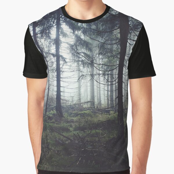 Artikel-Vorschau von Through The Trees // Nightwalker In Ghostwood Romantasy Foggy Misty Fairytale Forest Covered In Magic Fog, designt und verkauft von Tordis Kayma.