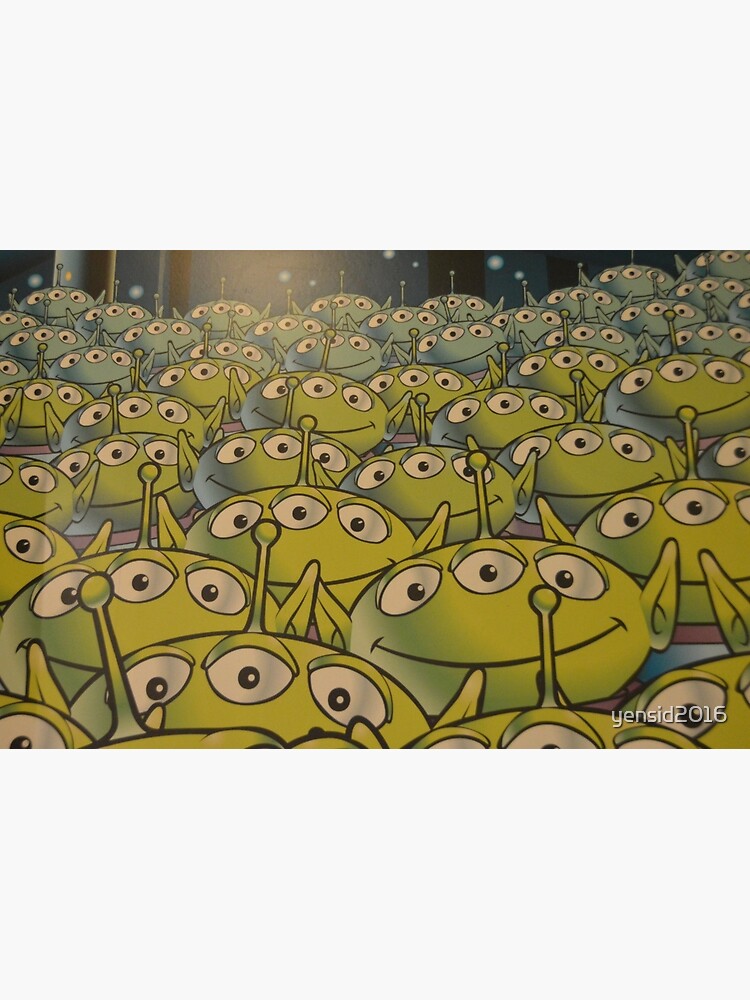 3 eyed aliens