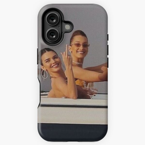 Aperçu de l'œuvre kendall jenner et bella hadid autocollant créée et vendue par MilanArtzLdn.