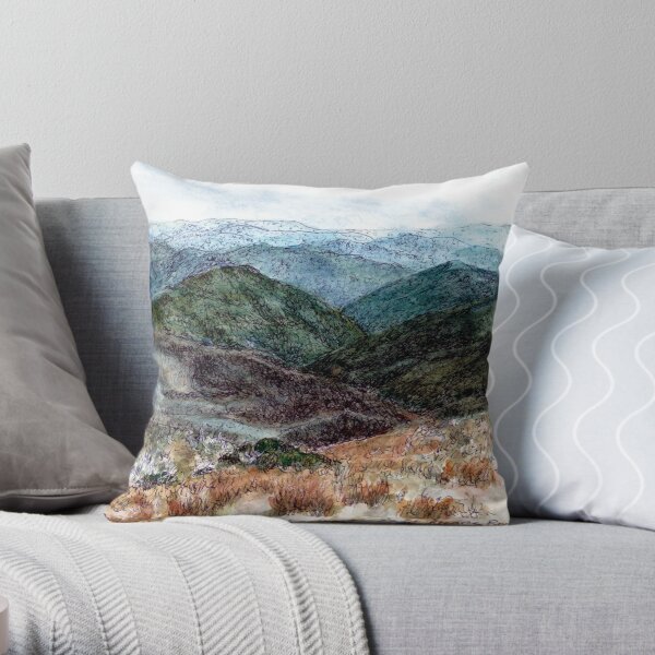 Australian Scene - Dannys Lookout - Great Alpine Road, Vic, Aus Throw Pillow