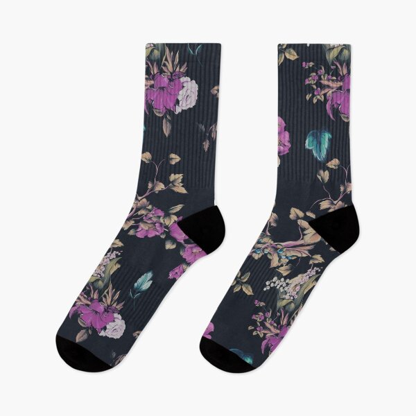 Item preview, Peonía, rosas, lirio de los valles y capullos de granada con rama y hojas en negro. designed and sold by StylePrints.