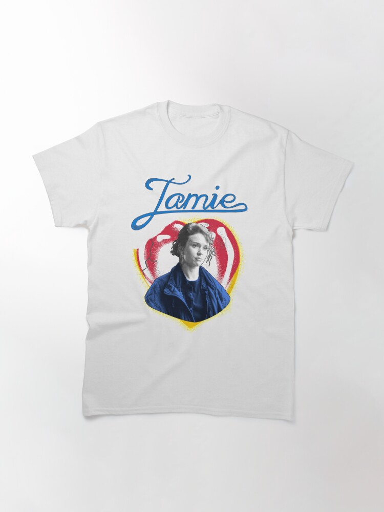 tshirt for blue jeans