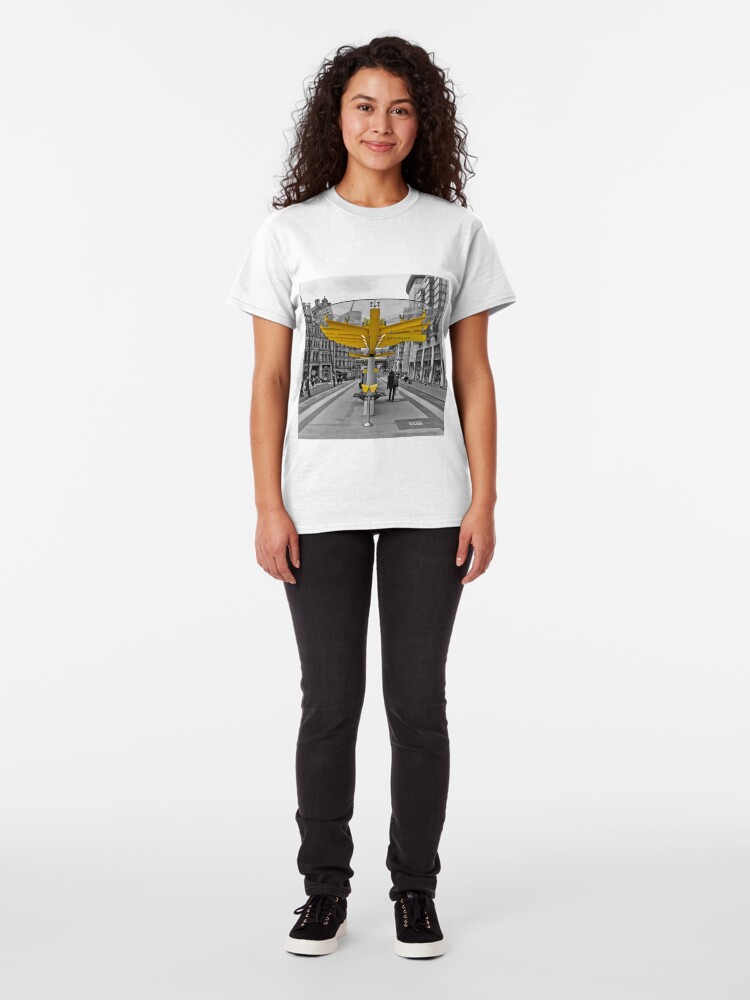 Alternate view of Manchester, Transport Links Classic T-Shirt