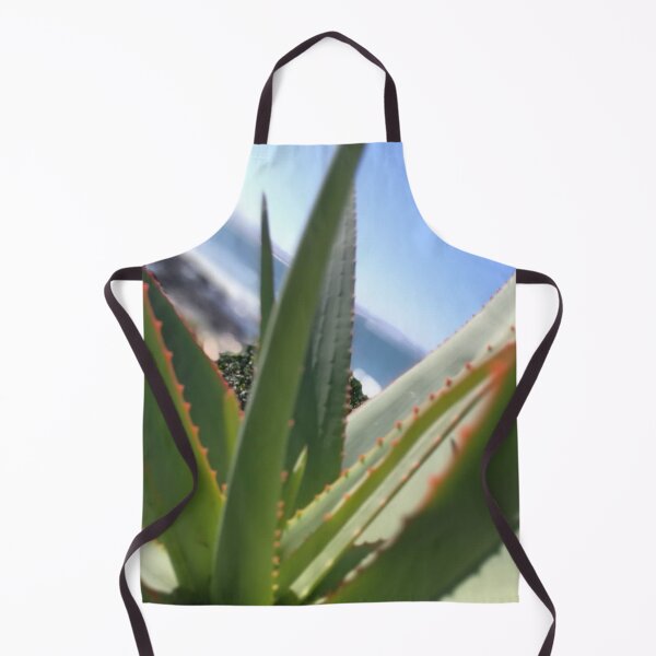 Item preview, Observando el océano a través de los ojos de un aloe designed and sold by Marcus Lawrence.
