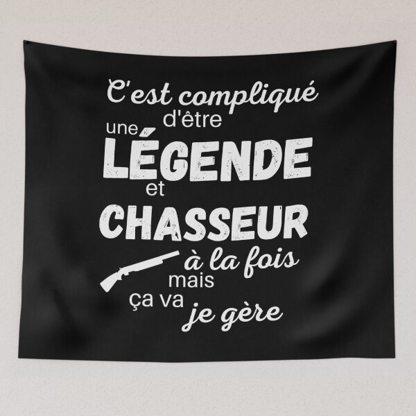 Aperçu de l'œuvre Une légende et chasseur à la fois cadeau humoristique créée et vendue par TeeJfm.