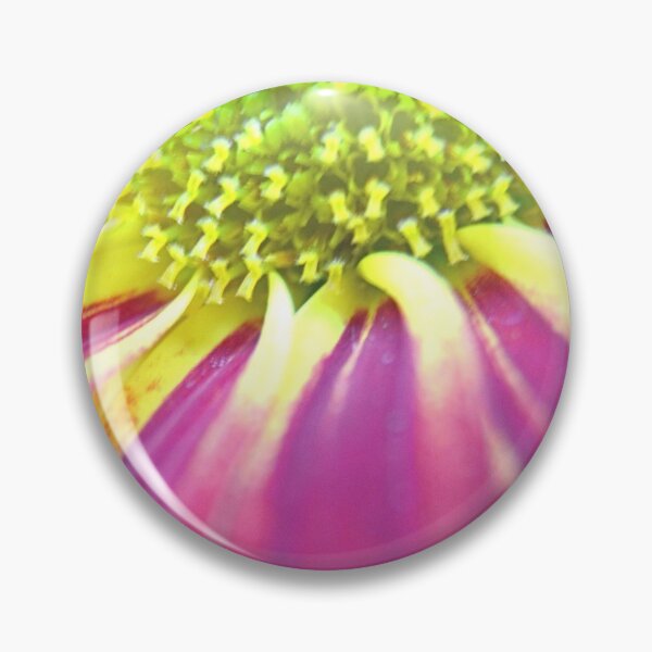 Artikelvorschau, Chrysanthe Mums Vertical entworfen und verkauft von LisaWootenPhoto.