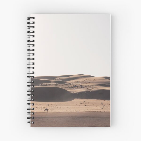 Artikelvorschau, Kamele in der Wüste, Oman entworfen und verkauft von Carrie Lyman Photography.