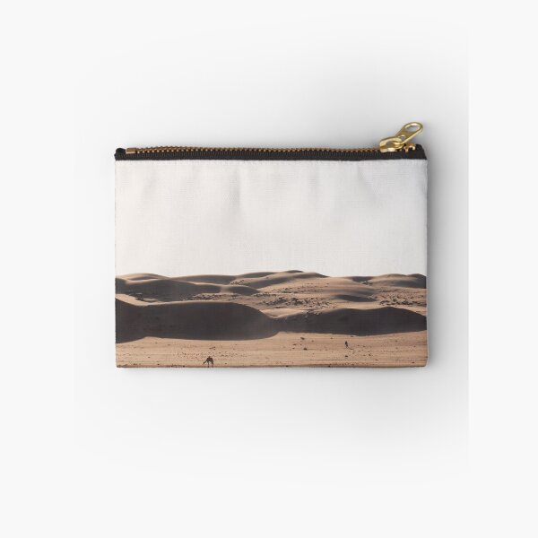 Artikelvorschau, Kamele in der Wüste, Oman entworfen und verkauft von Carrie Lyman Photography.