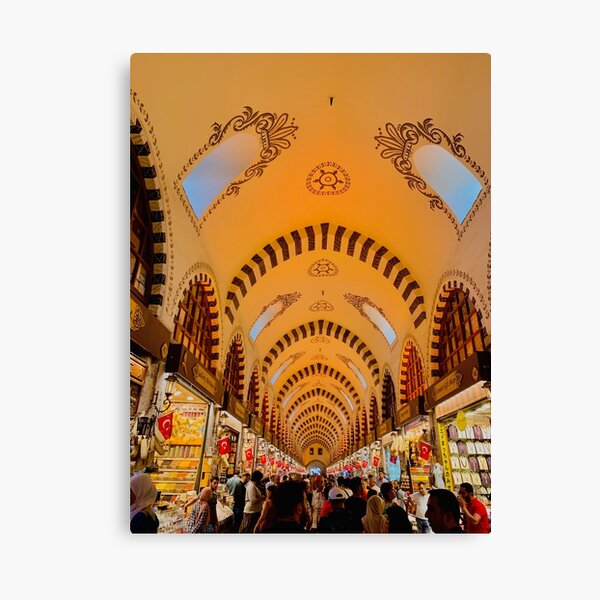 Istanbul - Fatih Market Canvas Print