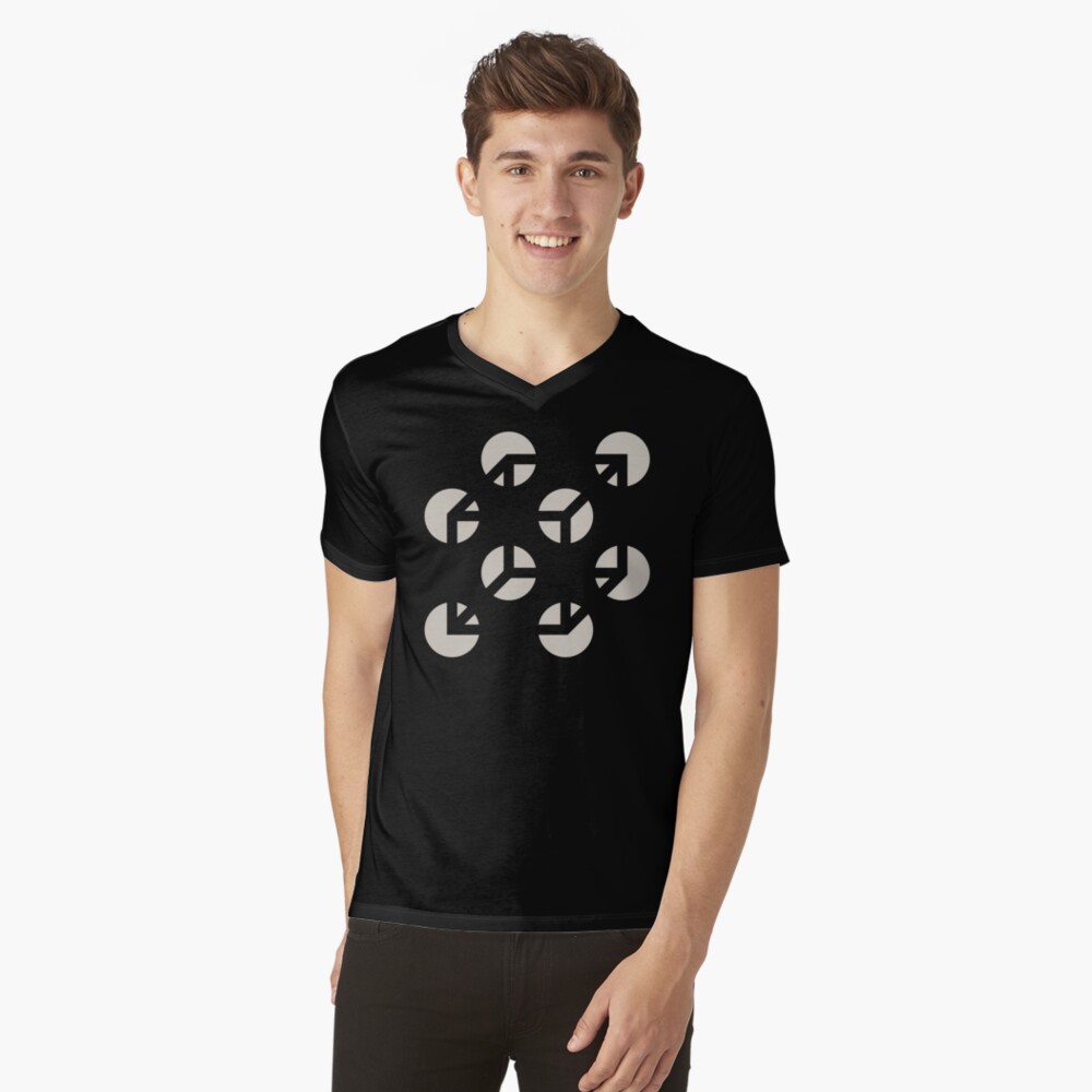 Vista previa del artículo con la obra «Camiseta de cuello en V», diseñado y vendido por geekchic.