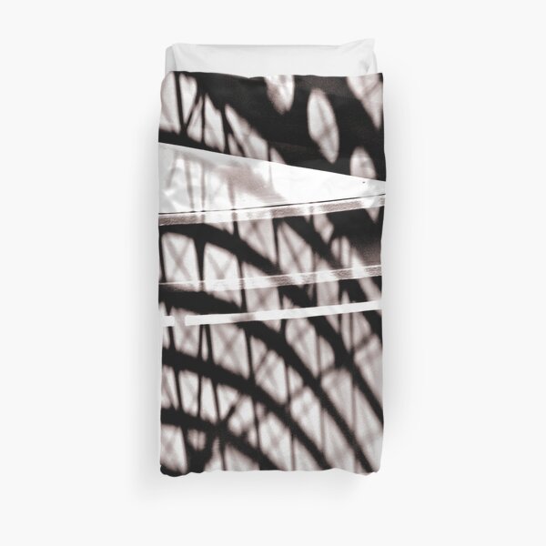 Forms in the mirror of time Duvet Cover