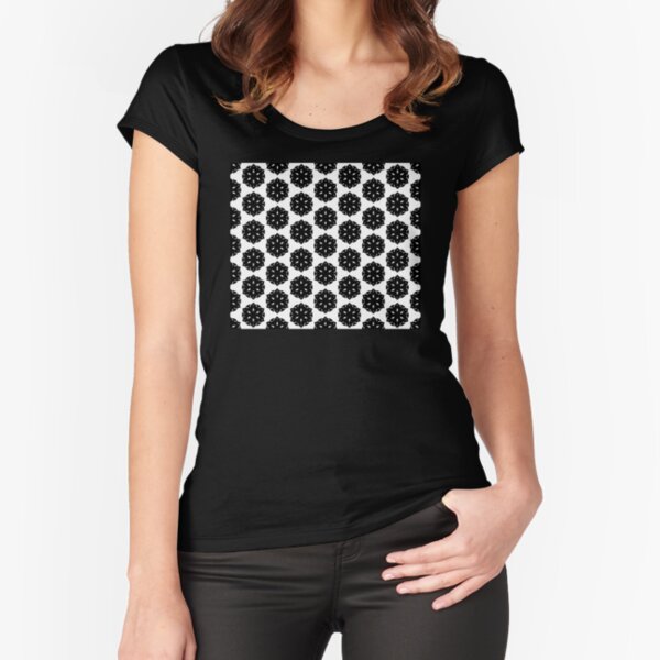 Fitted Scoop T-Shirt