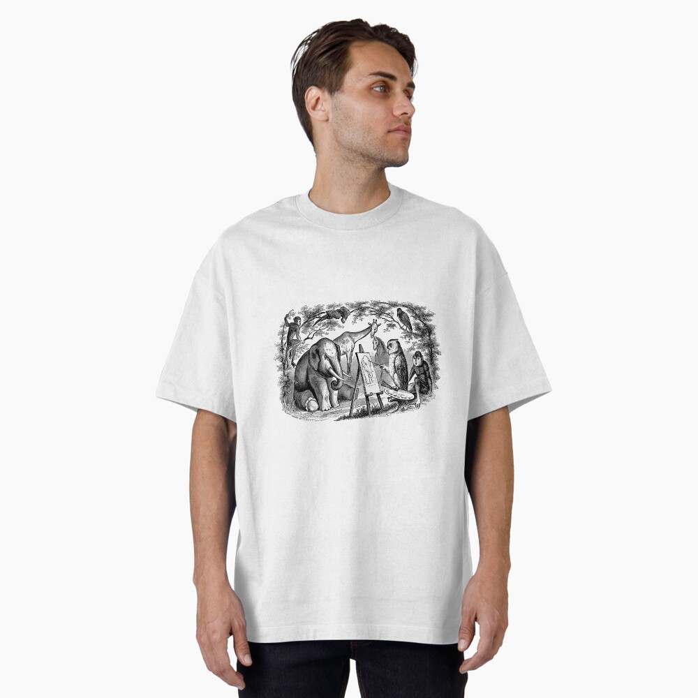 Aperçu de l'œuvre T-shirt oversize créée et vendue par SilverSpiral.