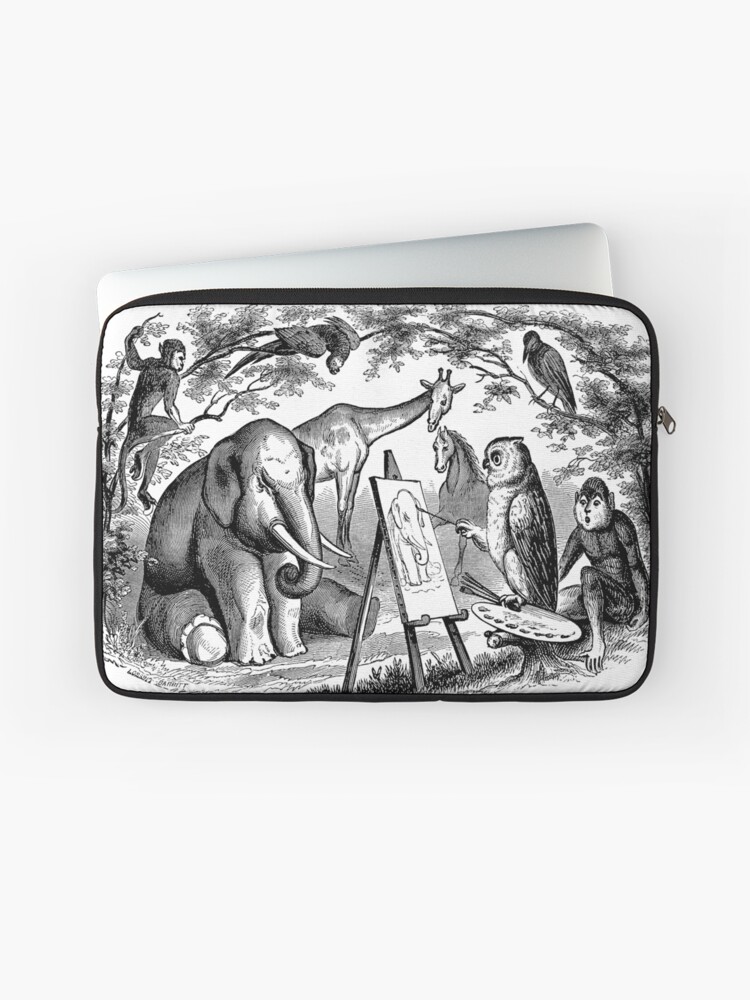 Aperçu 1 sur 2. Housse d'ordinateur avec l'œuvre Vintage hibou peinture éléphant avec singe cheval girafe et oiseaux Illustration rétro des années 1800 Image en noir et blanc créée et vendue par SilverSpiral.