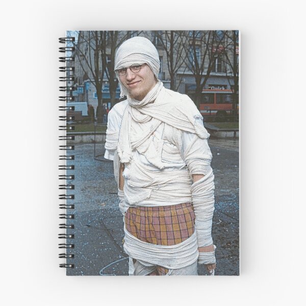 Item preview, r2649/ La Momie du Carnaval de Poitiers 1997 par Okaio Créations - Olavia-Olao   avec canon eos 5 28-70 L f.2.8 et Studio Portable Okaio avec 3 Flashs et les Boites à lumière Okaio designed and sold by o.okaïo.