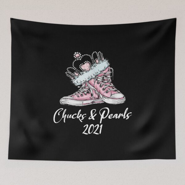 Artikelvorschau, Chucks and Pearls 2021 Süße rosa Schuhe entworfen und verkauft von GarnerPugh.