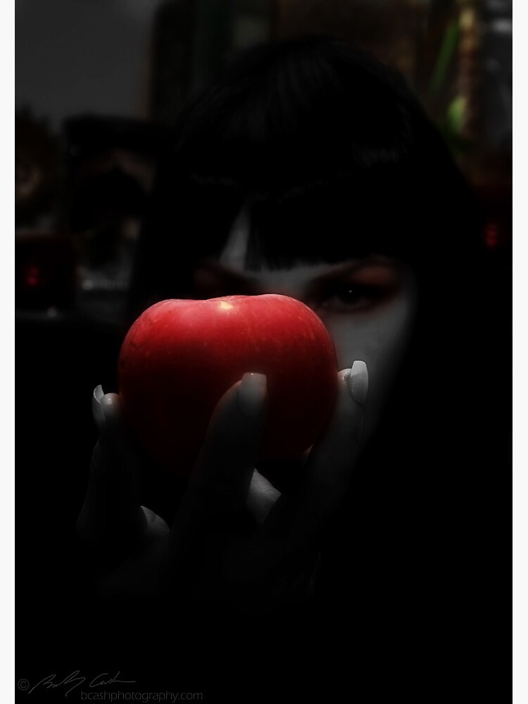 Apple by bcash