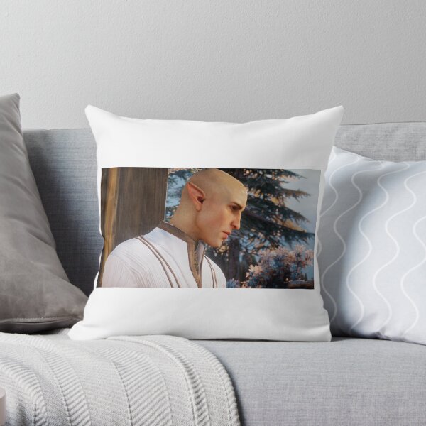 The White Wolf 1 Throw Pillow