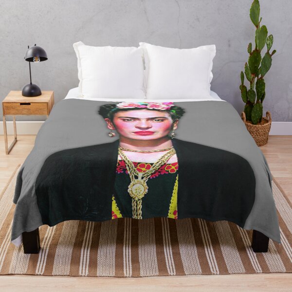 Aperçu de l'œuvre Portrait de Frida Khalo "pop" - avec bg gris clair - peinture numérique par Iona Art Digital créée et vendue par IonaArtDigital.