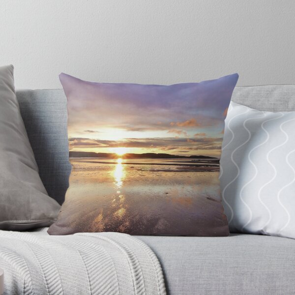 Winter sunrise at the Dhoon bay, Kirkcudbright Throw Pillow