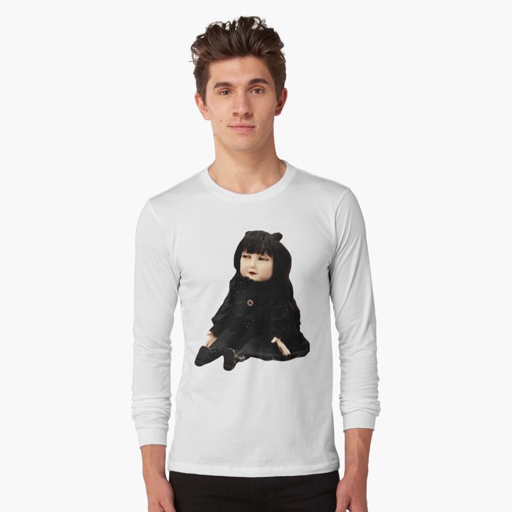 Aperçu de l'œuvre T-shirt manches longues créée et vendue par RoyalNadja.