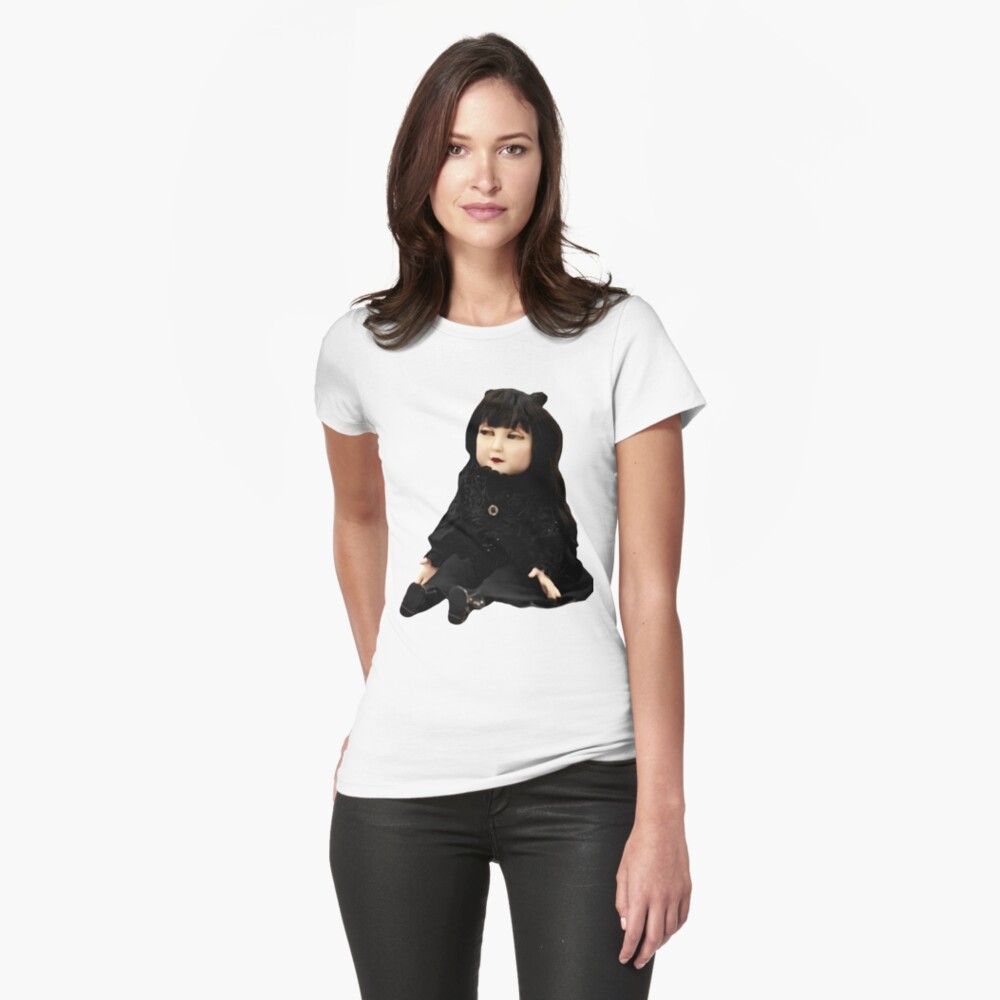 Aperçu de l'œuvre T-shirt moulant créée et vendue par RoyalNadja.